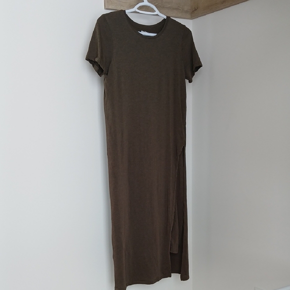 Roots Dresses & Skirts - Roots T-shirt Dress XS